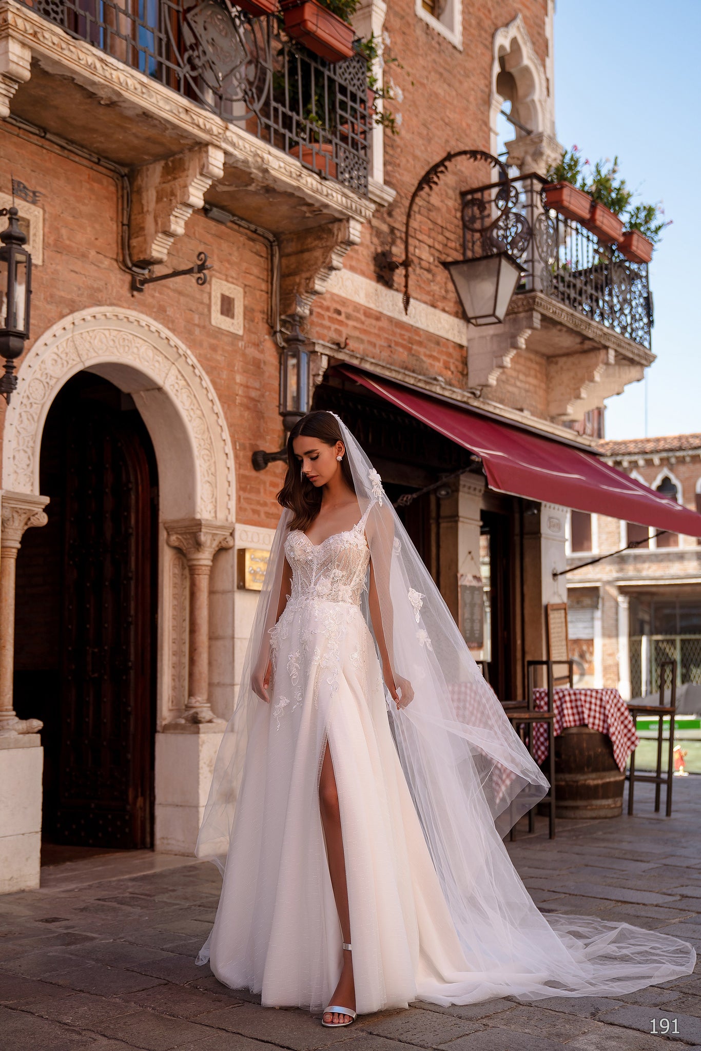 EMABRIDE 191