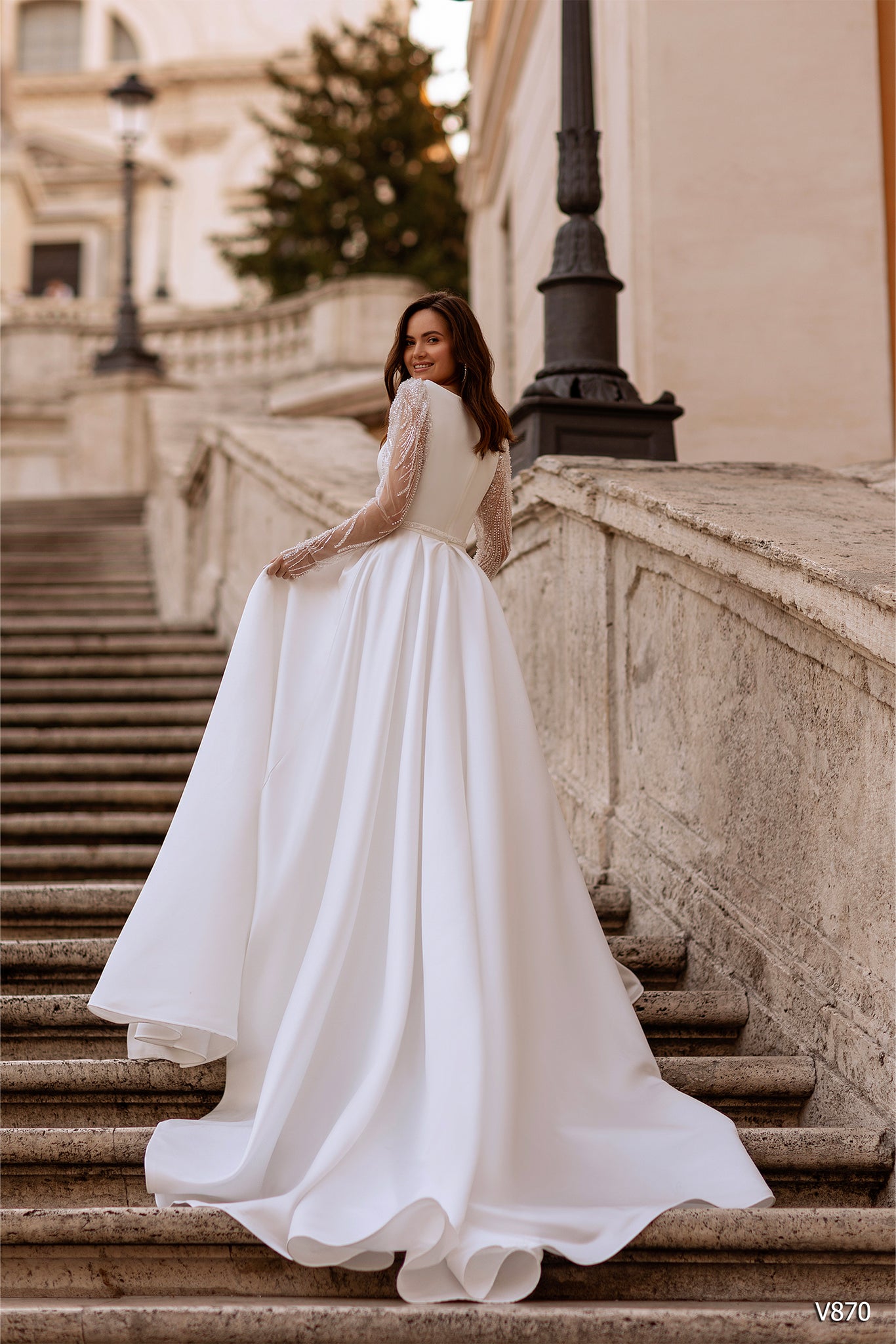 Vissaria v870 | Modest Wedding Dress