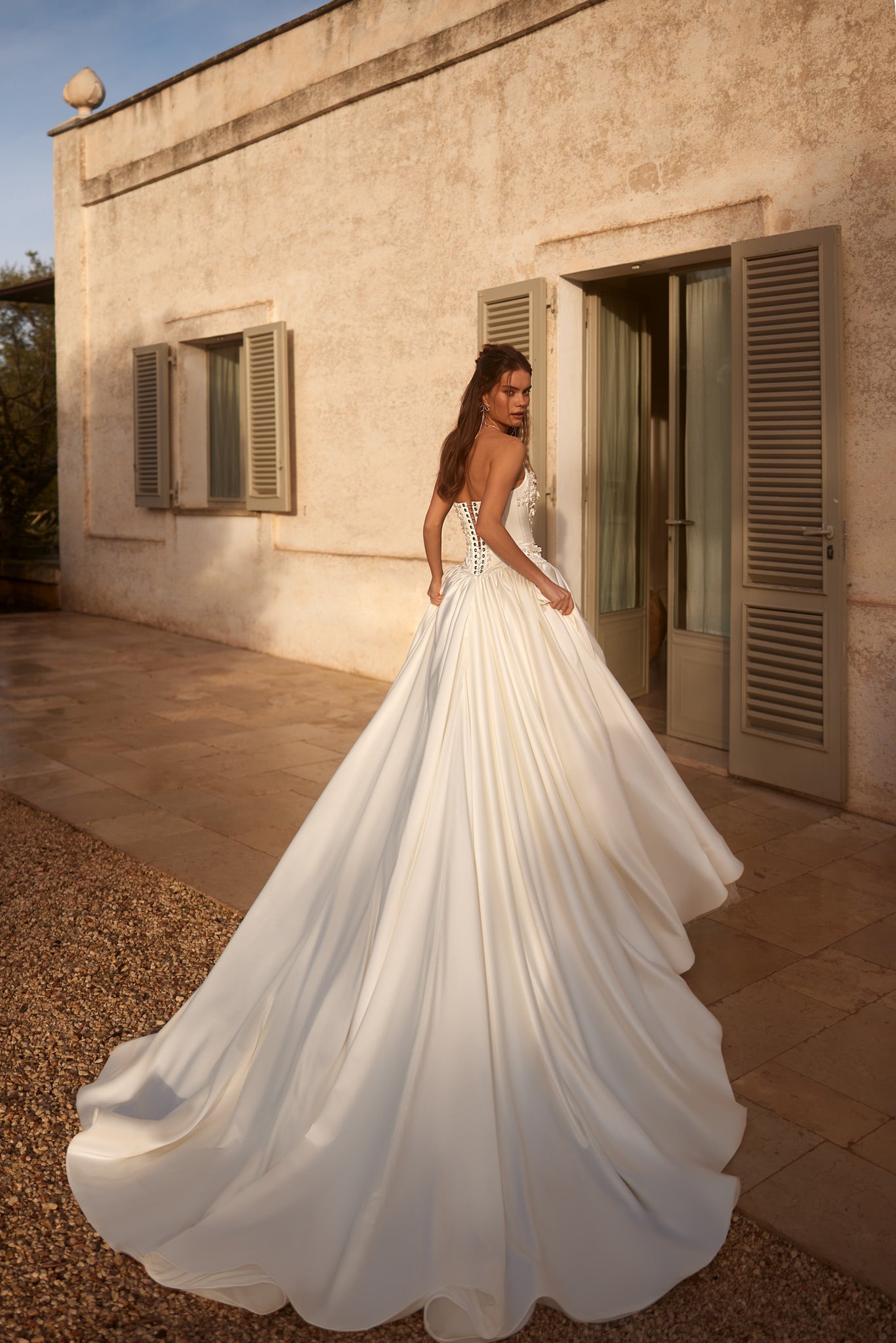 Elena Morar BL-006