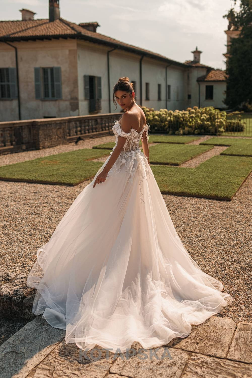 Iryna Kotapska F2631