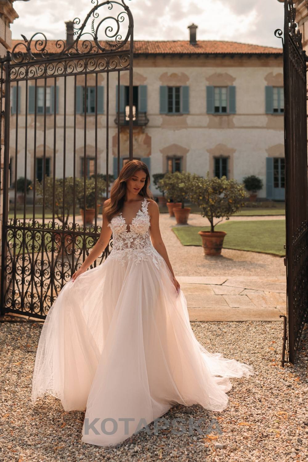 Iryna Kotapska F2633