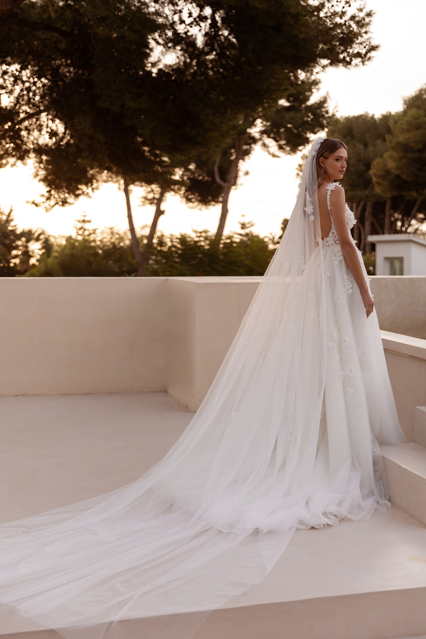 Nadine by Perfioni