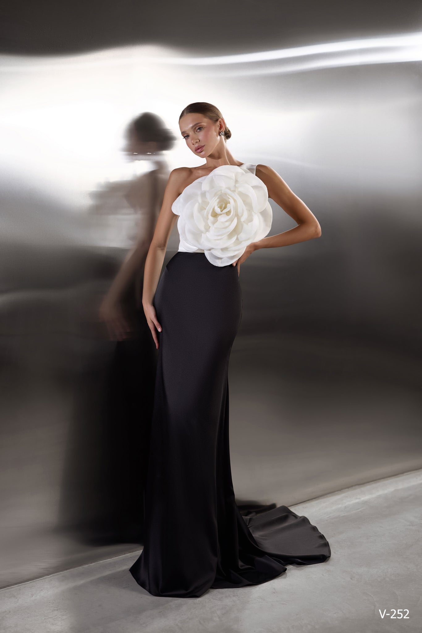Elegant Evening Gown with Bold White Floral Bodice One-Shoulder Formal Dress 12 / As Pictured Elegant Evening Gown with Bold White Floral Bodice One-Shoulder Formal Dress 12 / As Pictured