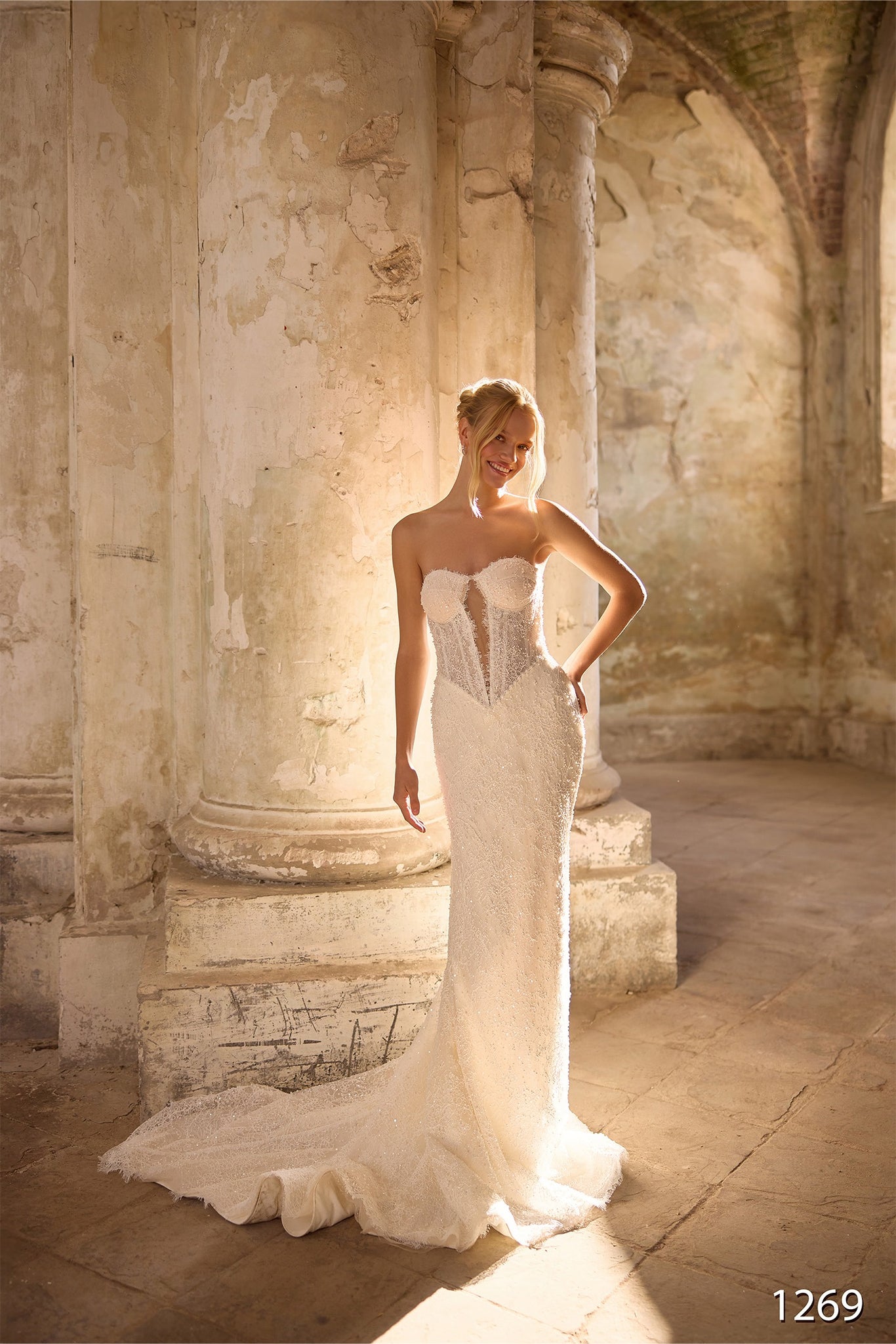 Vissaria V1269 | detachable Bolero Lace Fitted