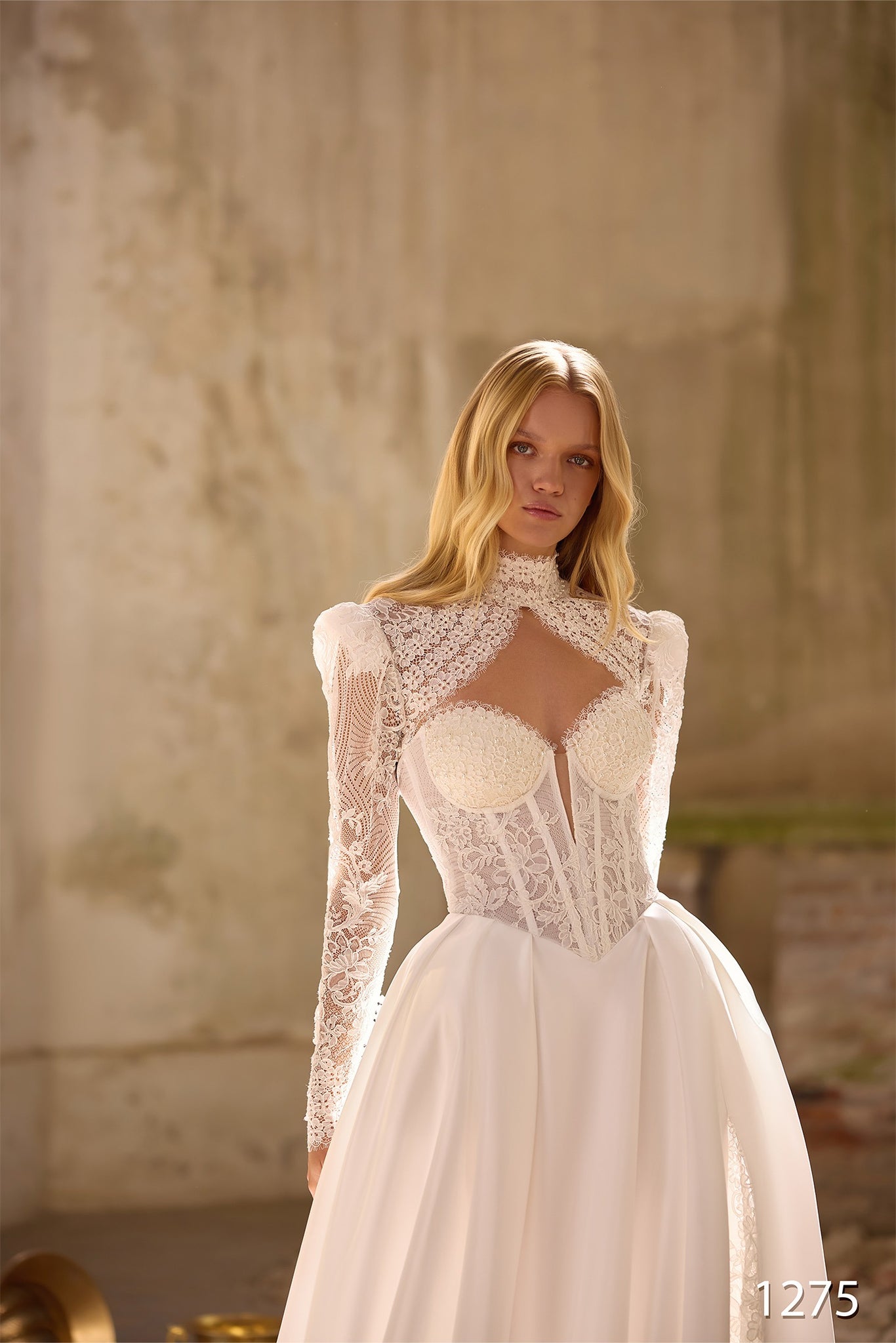 Vissaria V1275 | Long Sleeve Lace High-Neck Corset