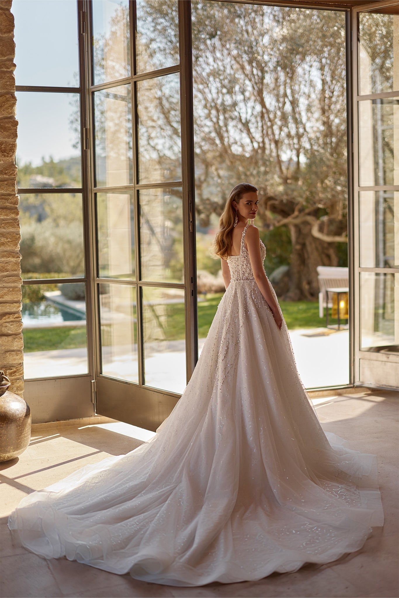Leonie by Perfioni