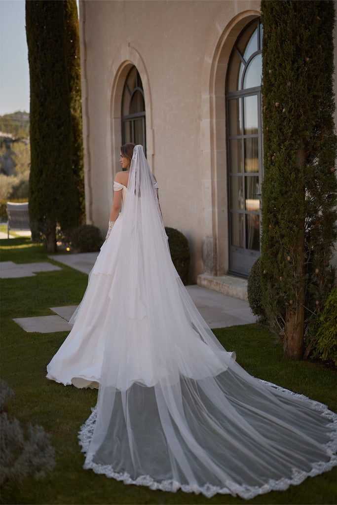 Divina by Perfioni