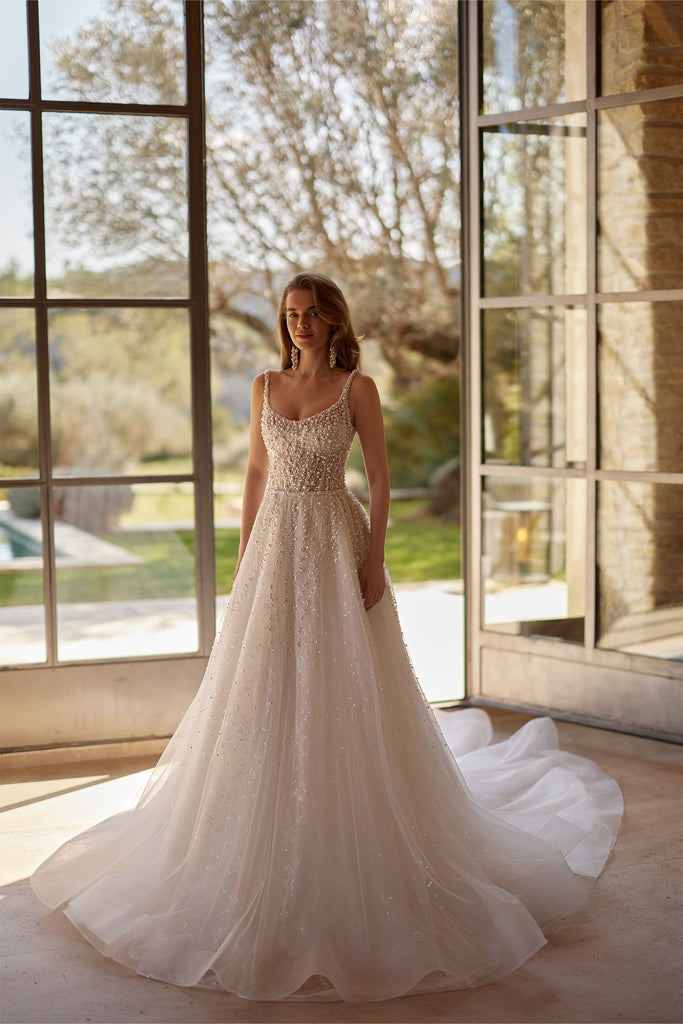Leonie by Perfioni