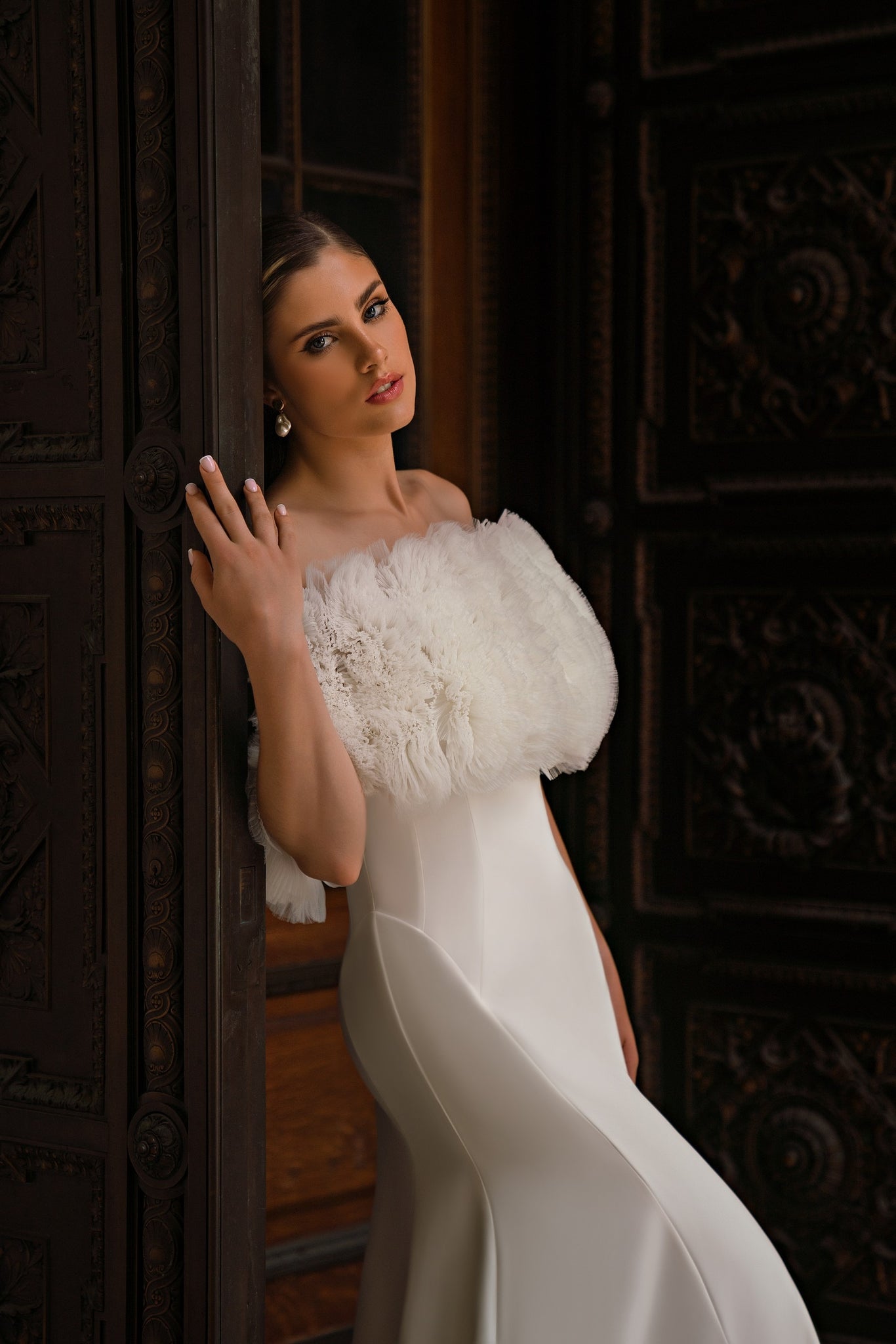 EMABRIDE 242