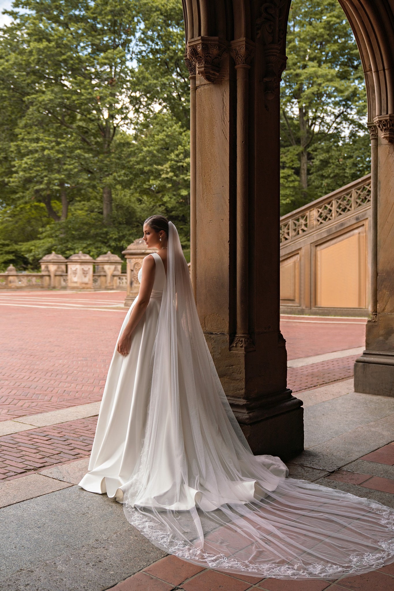 EMABRIDE 249