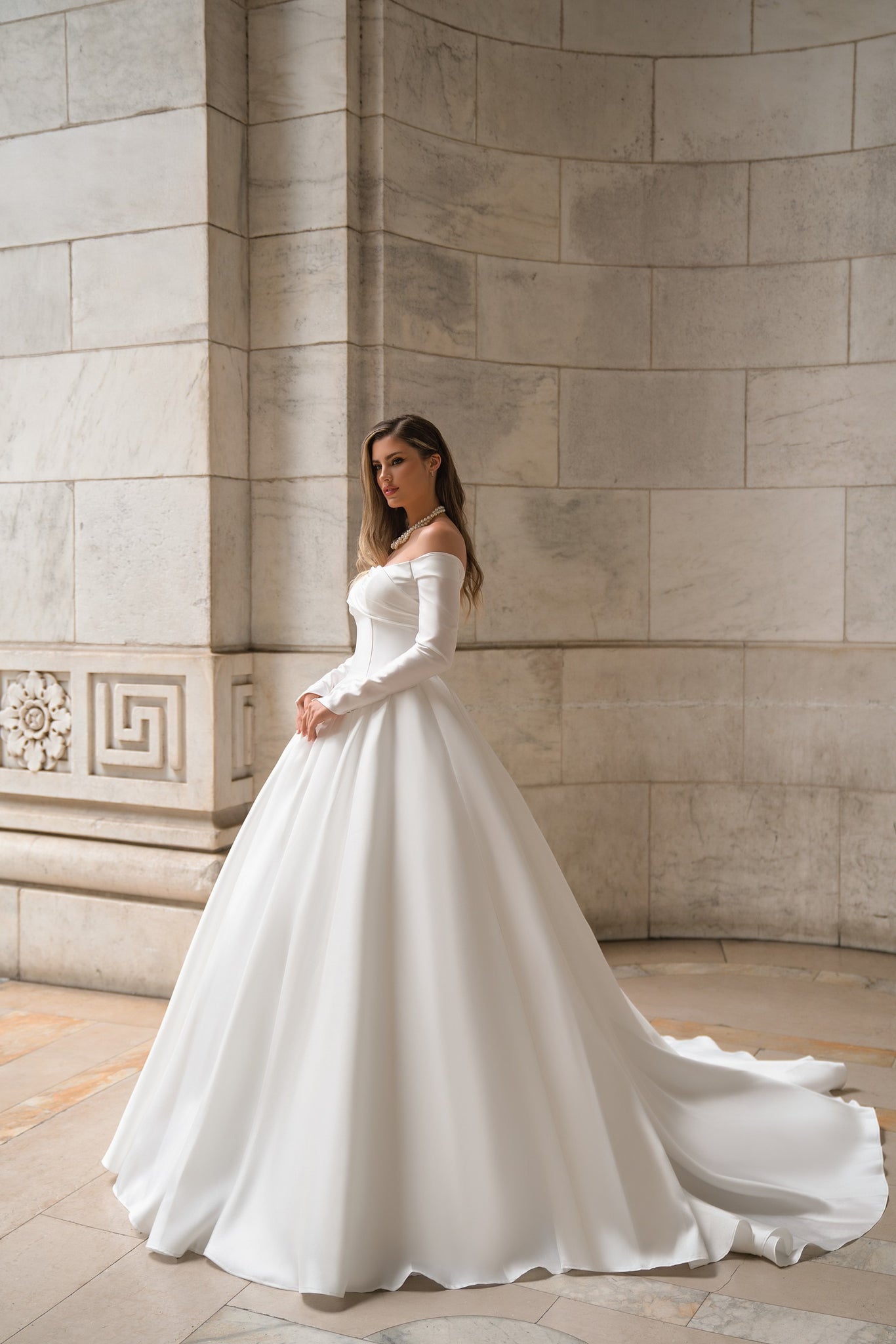 EMABRIDE 248