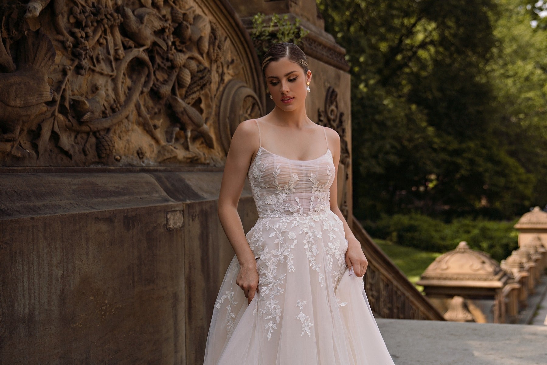 EMABRIDE 251
