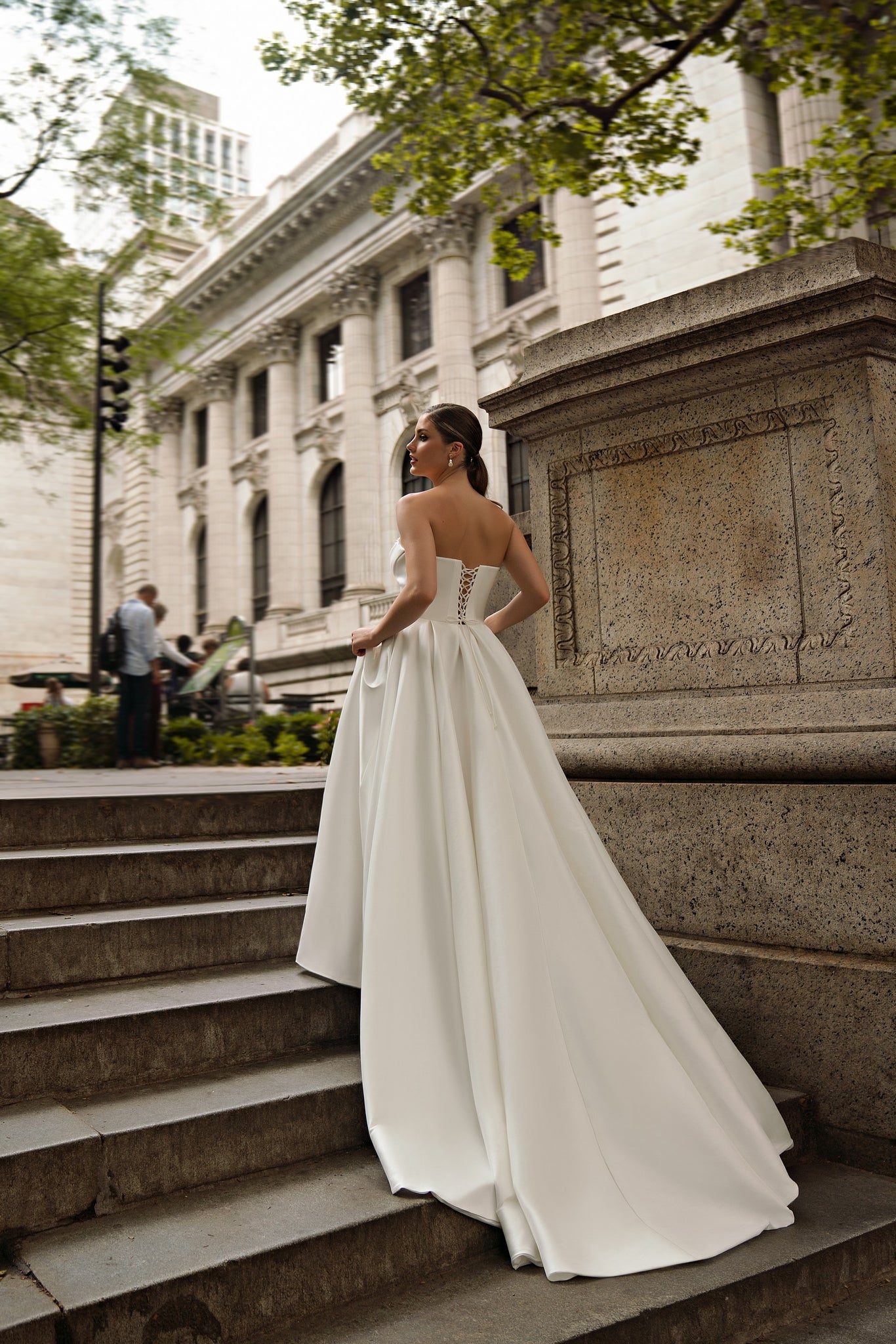 EMABRIDE 252