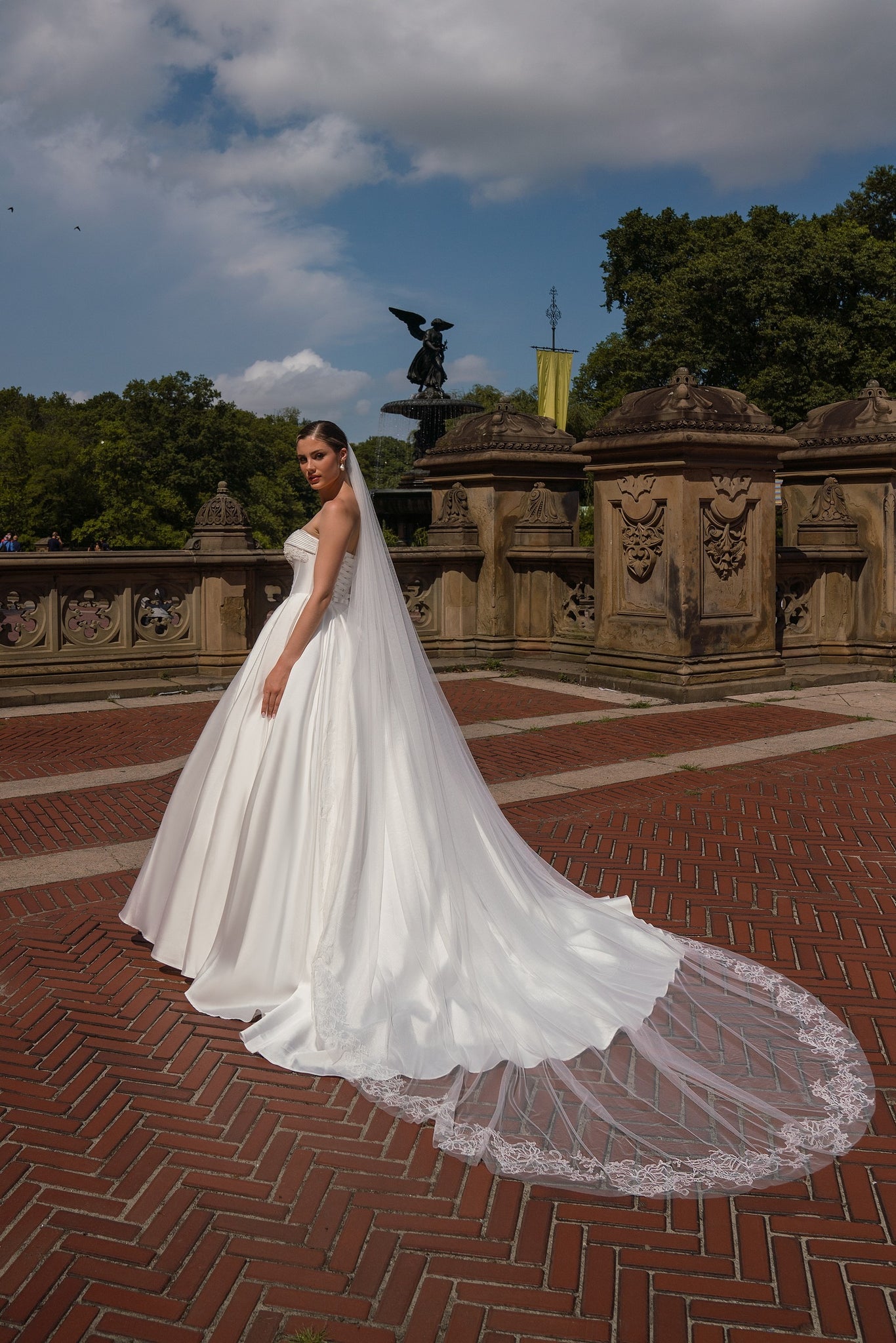 EMABRIDE 253