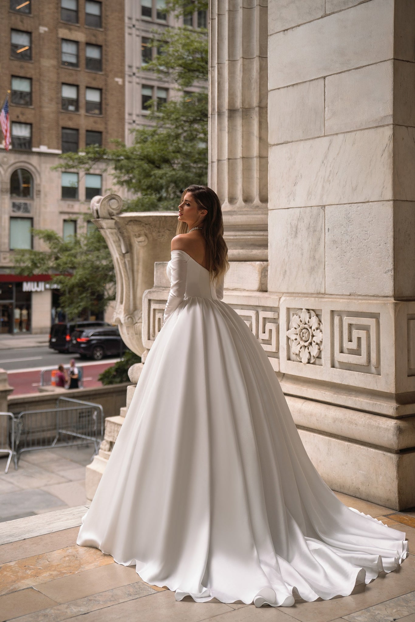 EMABRIDE 248