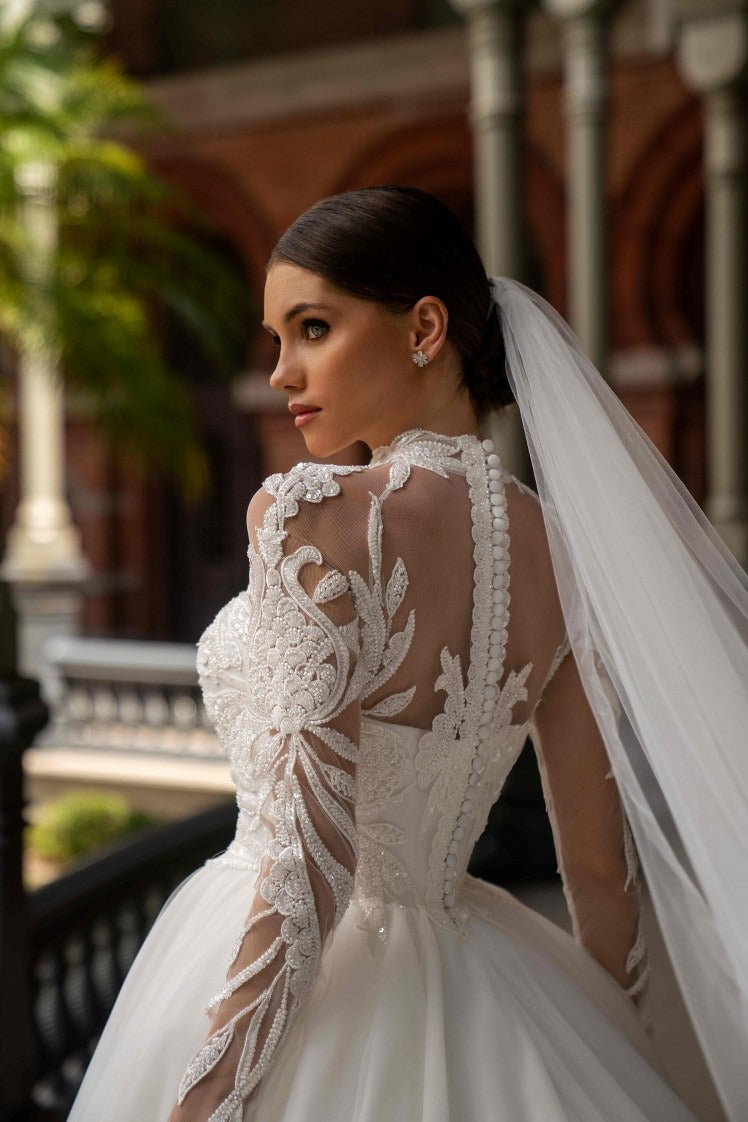 Silviamo S-738-Kayla