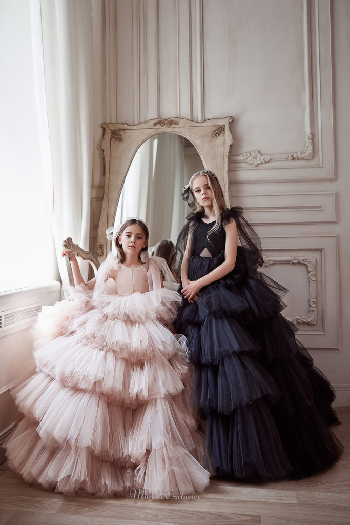 Pentelei 3105 tulle beauty: bow-adorned sleeves for little princesses  | Girls Formal Dress