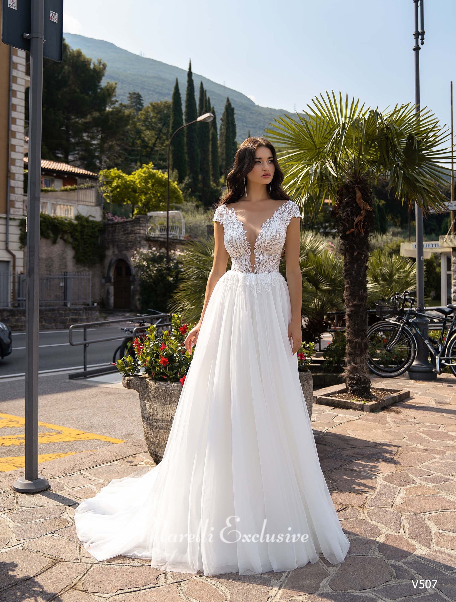 Outstanding A-line Wedding Dress, Wedding Gown, Short Sleeve, V Neck, Floral 16 / White Outstanding A-line Wedding Dress, Wedding Gown, Short Sleeve, V Neck, Floral 16 / White