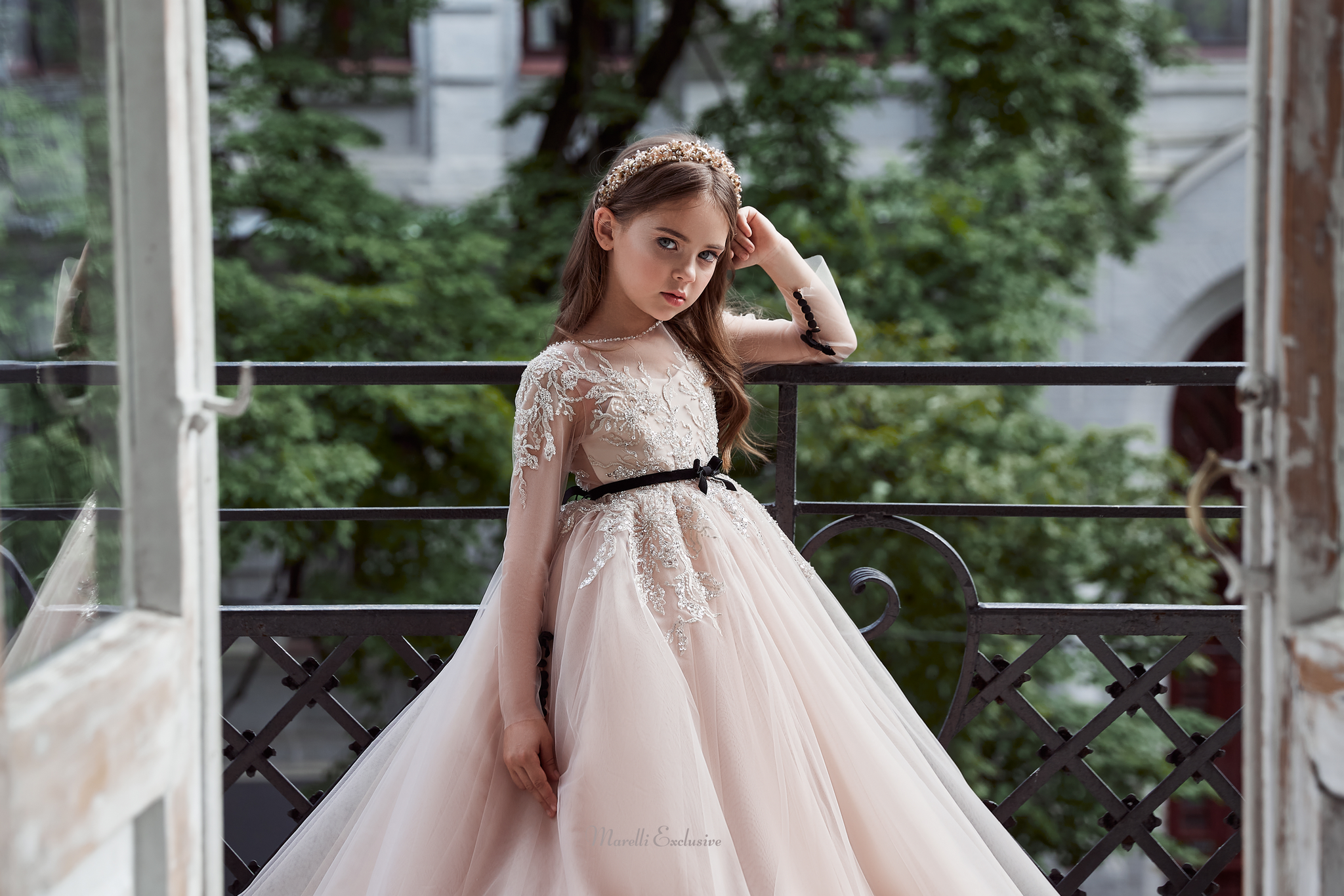Pentelei 3121 illusion sweetheart neckline and lace appliques: a timeless beauty  | Girls Formal Dress