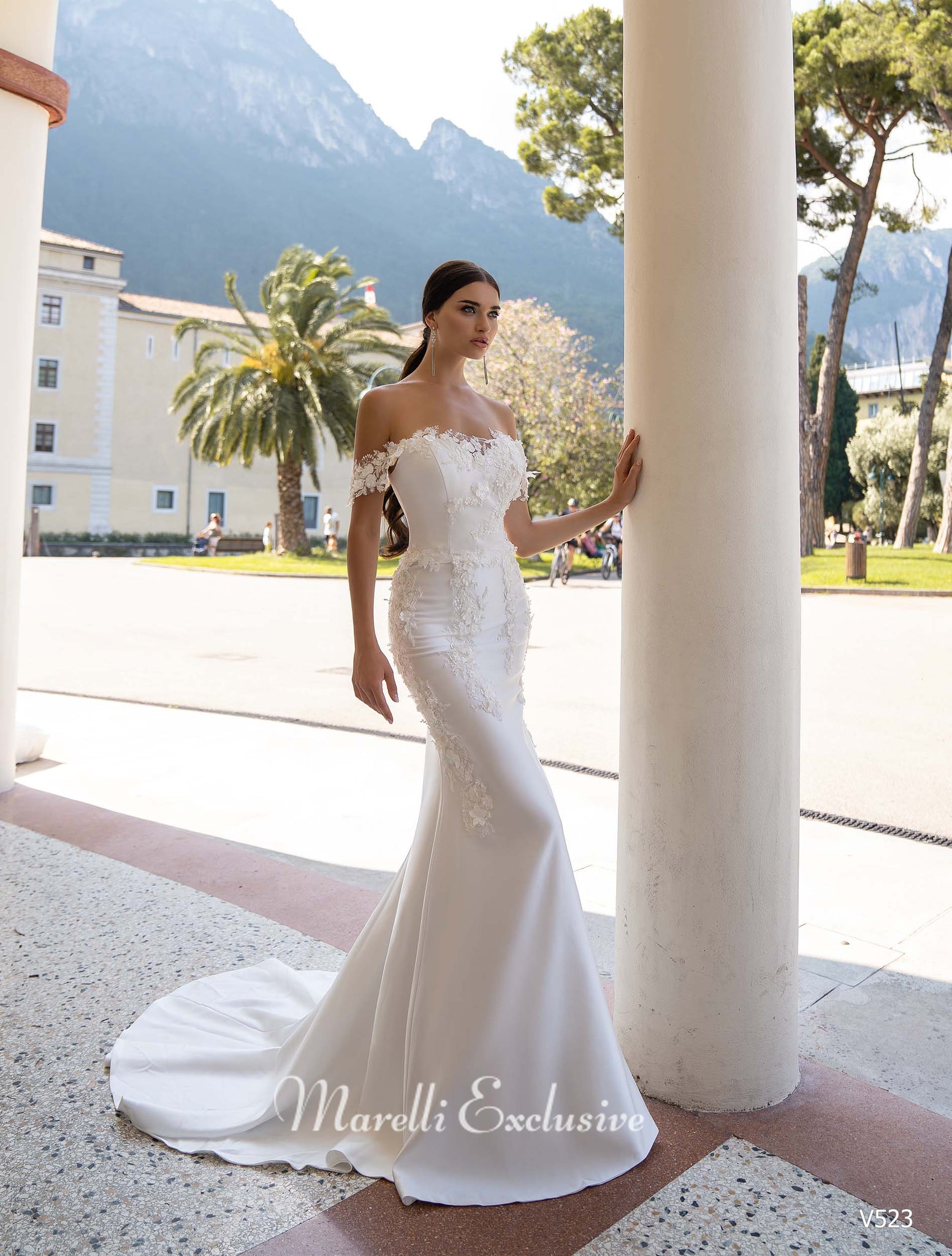 Amazing Sheath Wedding Dress, Wedding Gown, Sleeveless, Sweetheart Neckline, Embroidered 6 / Ivory Amazing Sheath Wedding Dress, Wedding Gown, Sleeveless, Sweetheart Neckline, Embroidered 6 / Ivory