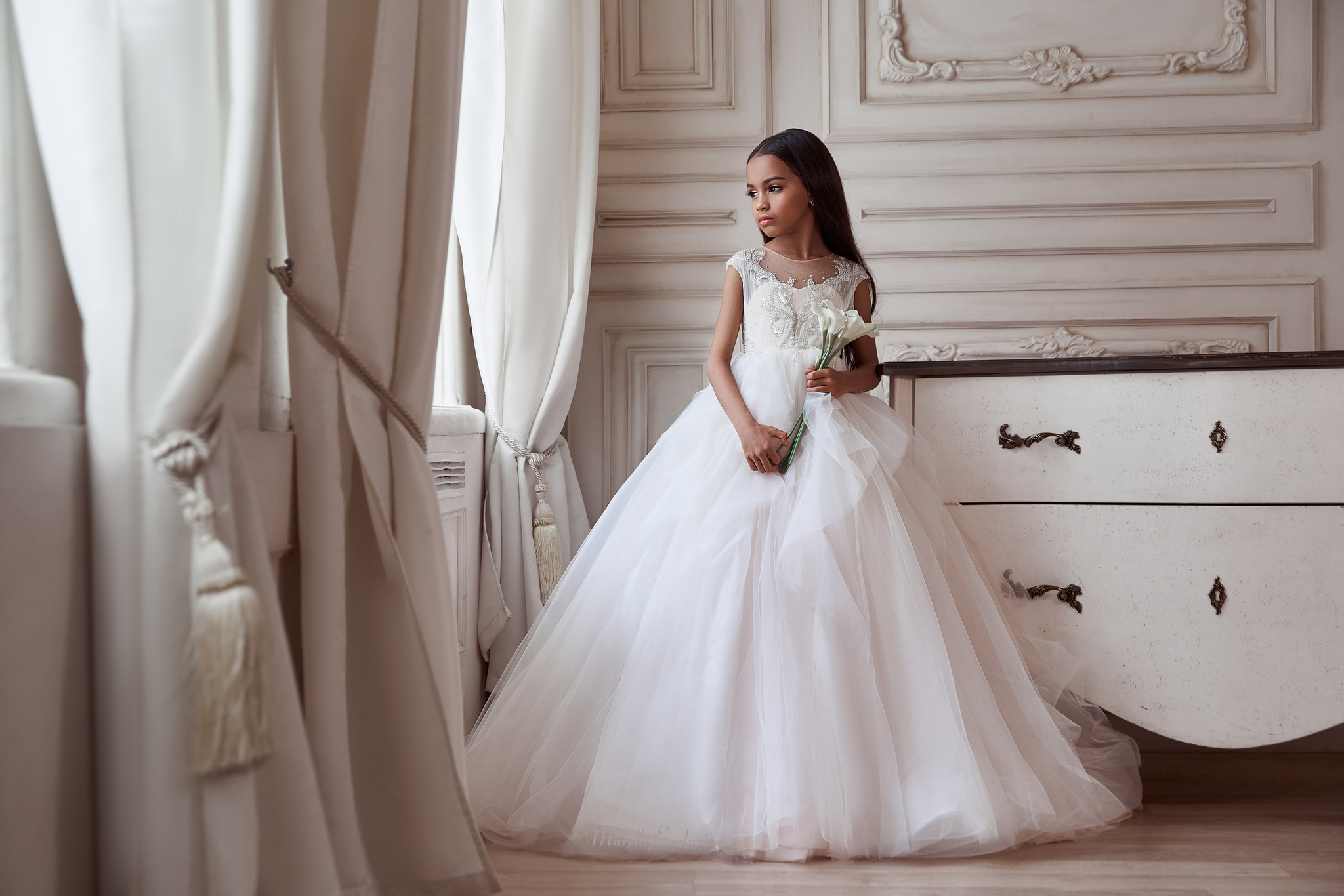 Pentelei 3129 a dreamy white gown: floral lace and tulle for special occasions  | Girls Formal Dress