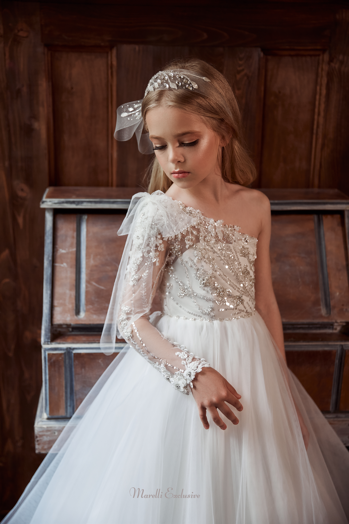 Pentelei 3141 glamour and sparkle: the unique one-shoulder dress  | Girls Formal Dress